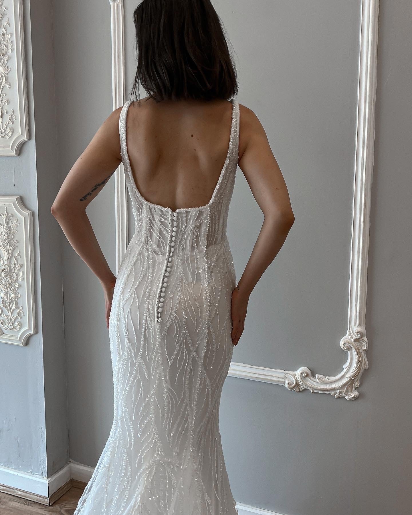 Aria (Size 16)