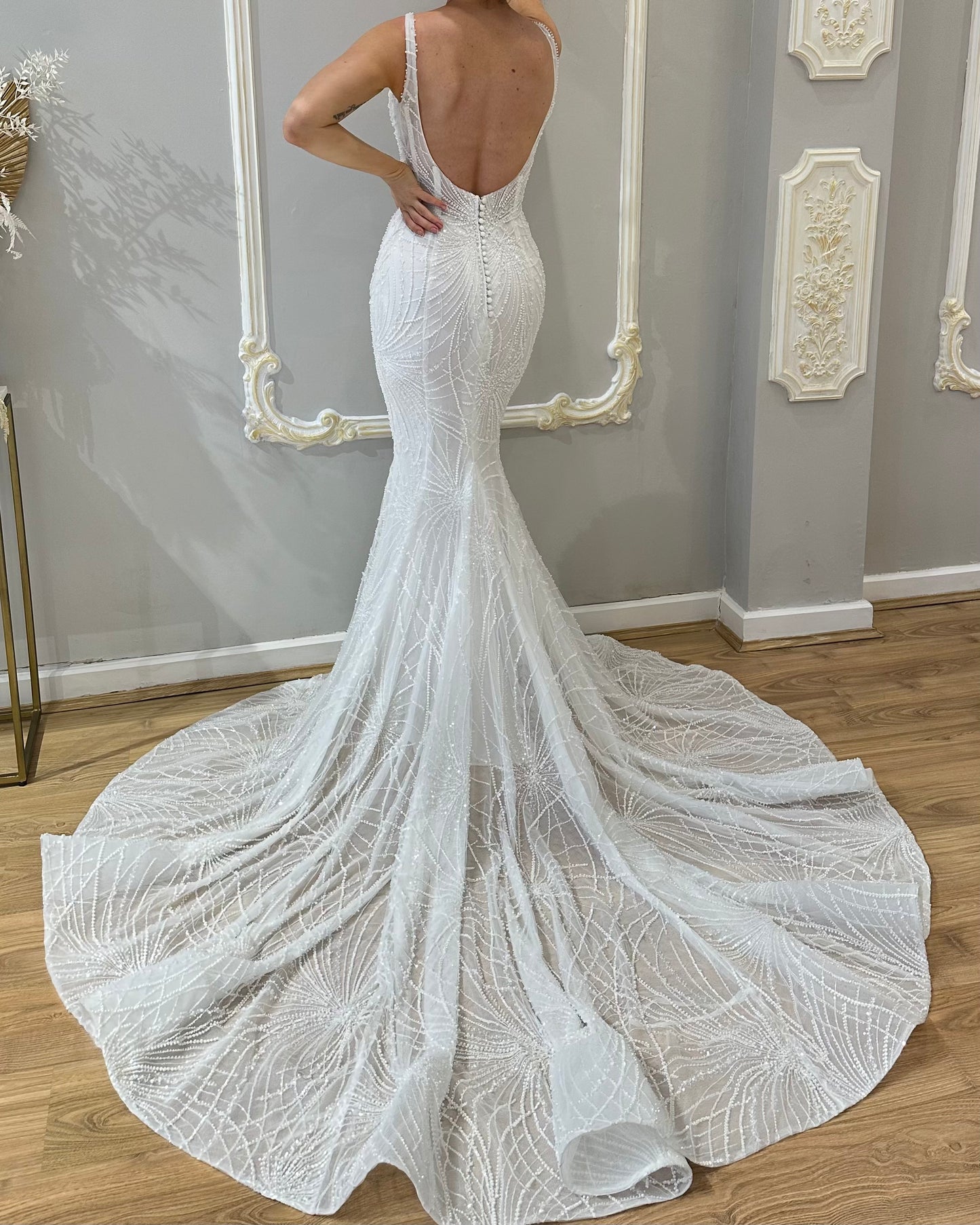 Inara (Size 10)