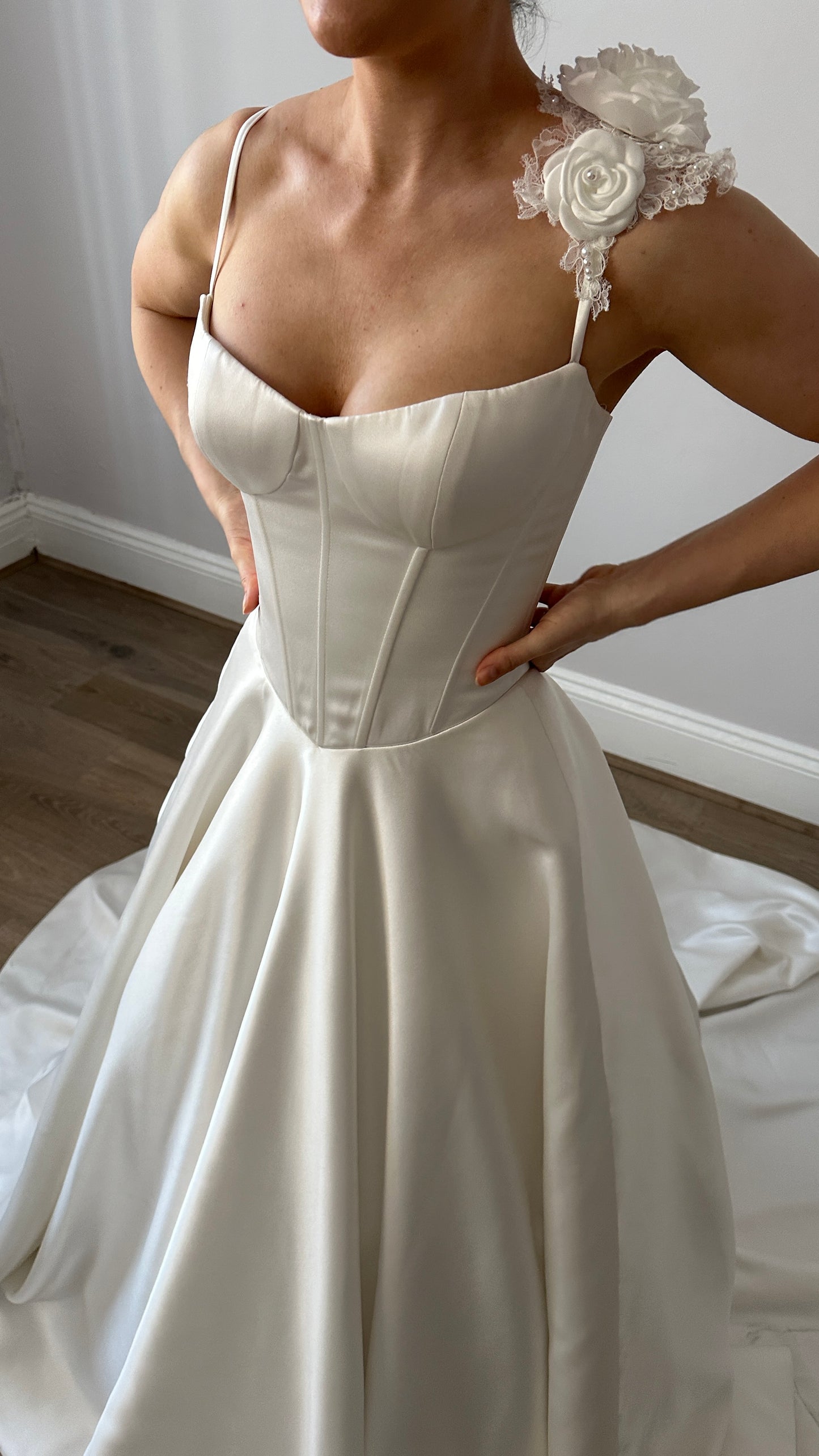 Hazel (Size 10)