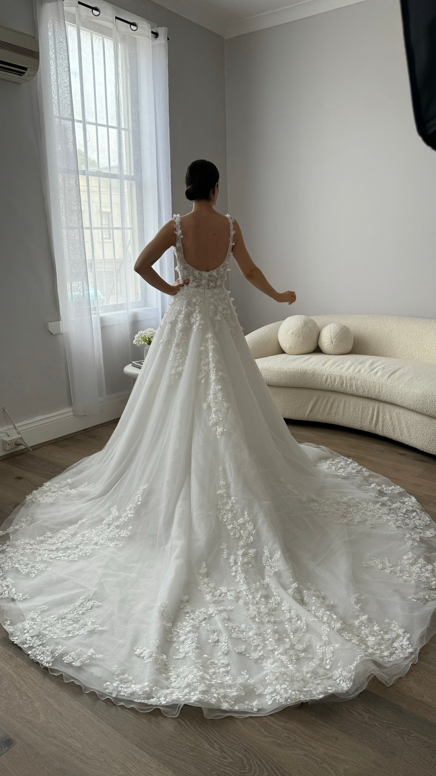 Willow (Size 16)