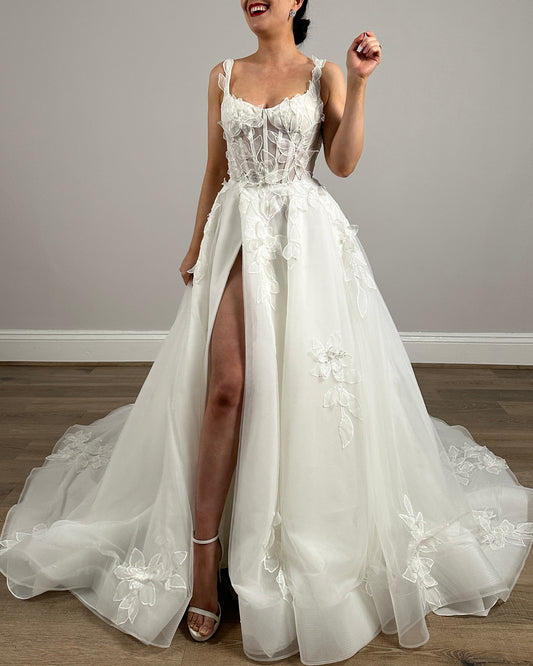 Leyla (Size 10)