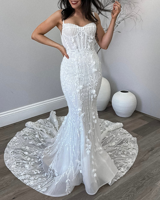 Delilah (Size 10)